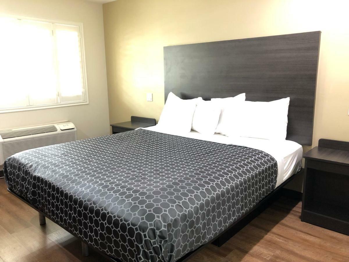 Simply Home Inn & Suites - Riverside Eksteriør bilde